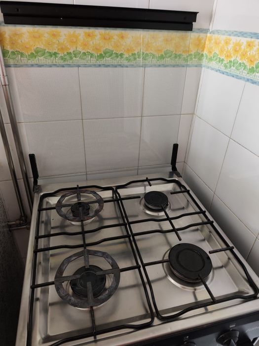 Fogão a gás com forno