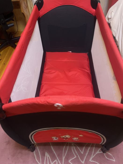 Манеж майже новий без дефектів