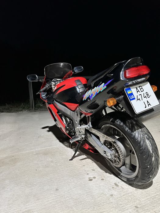 Kawasaki zx9r 1996: 3 400 $ - Мотоциклы Строинцы на Olx