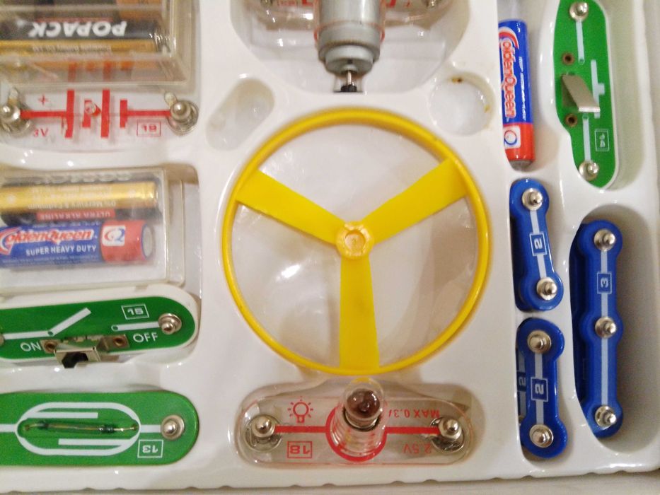 Электронный конструктор "Знаток", REW-K060. Набор "А" (15 схем)