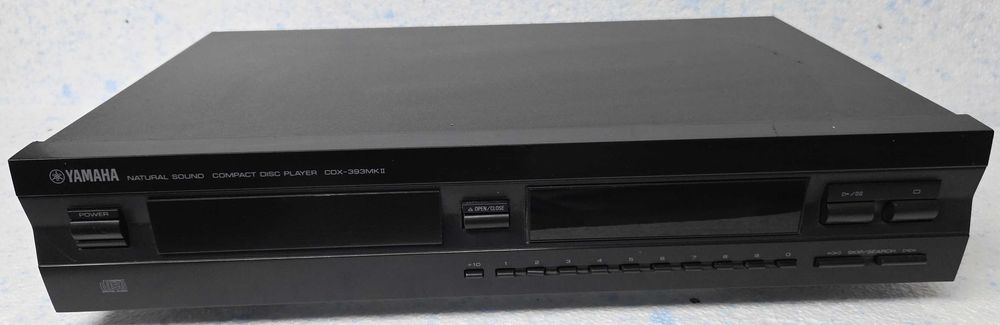 Odtwarzacz CD Yamaha CDX-393 Mk II  czarny