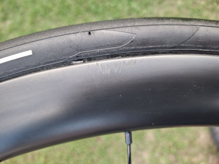 Tylne koło karbonowe Falcon 28' + opona Pirelli P Zero + kaseta SunRac