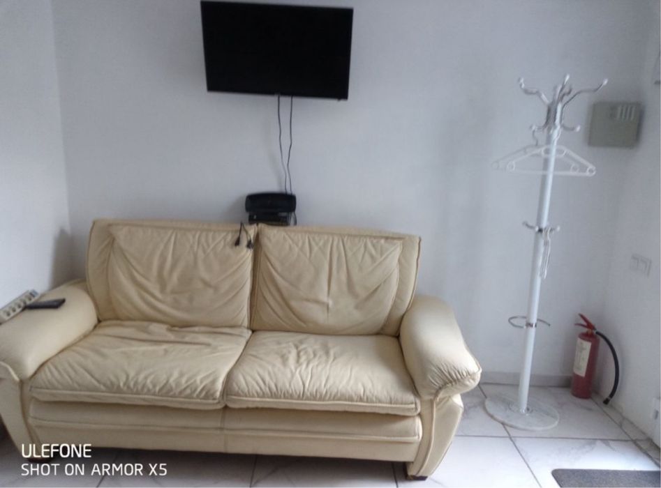 Кожанный диван