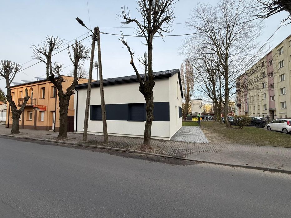Dom jednorodzinny z miejscem na biuro w centrum Zduńskiej Woli