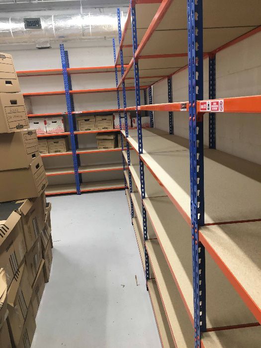 Magazynowy regał metalowy ŁATWY paletowy uzywany modulowy stol