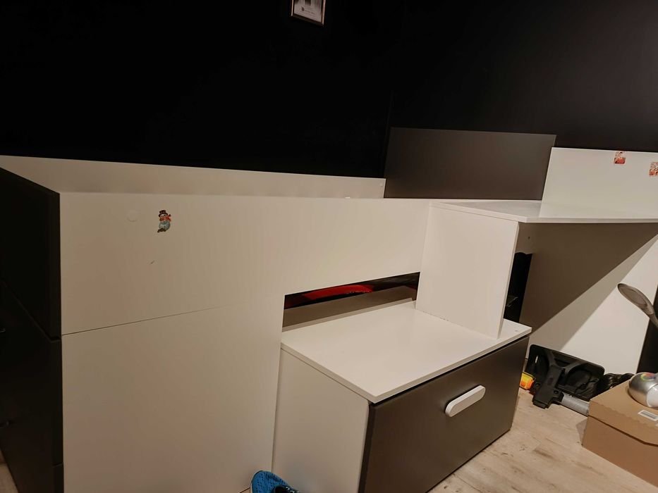 Łóżko młodzieżowe z biurkiem