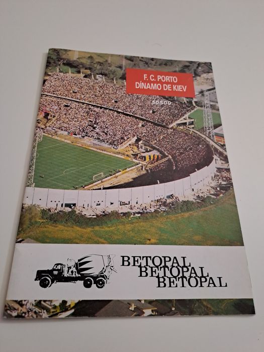 Revista sobre F. C. Porto vs. Dínamo de Kiev 1987