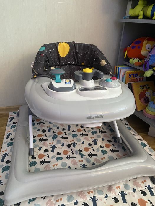 Дитячі ходунки Milly Mally