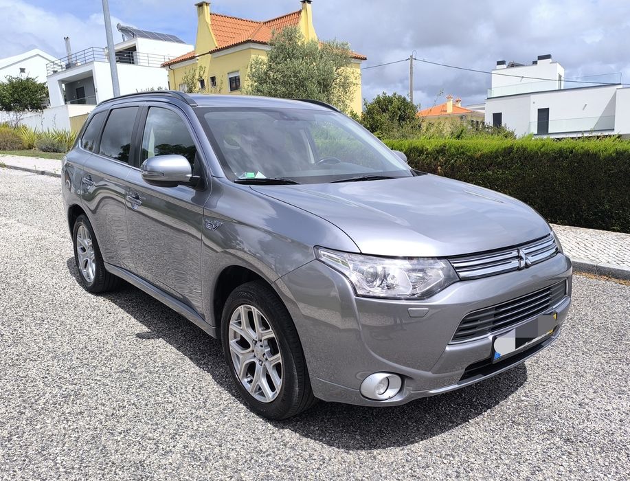 Mitsubishi Outlander PHEV 2.0 + GPL