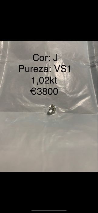 * Diamante (brilhante) natural com certificado *