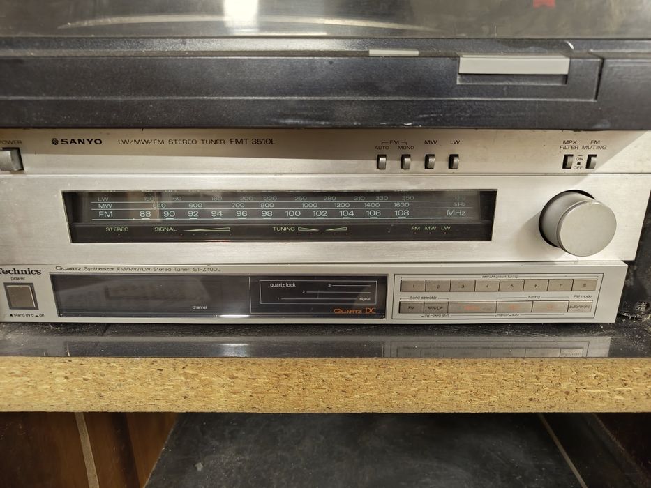 Amplificadores  e vários equipamentos