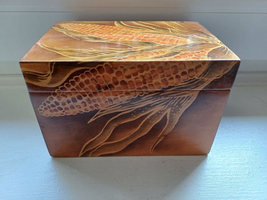 Drewniana szkatułka z Filipin