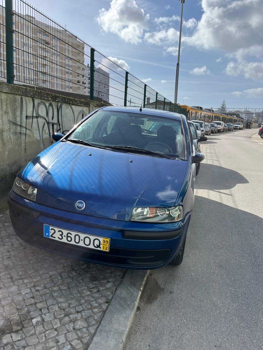 Fiat Punto 1999, 77.000km, gasolina.