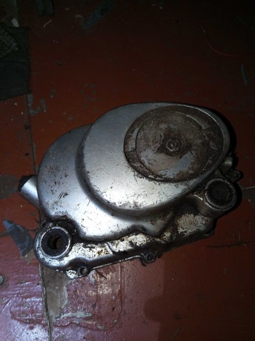 Продам запчастини на мопед альфа, дельта кришки запалення бокові