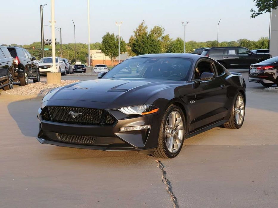 Ford Mustang GT Premium      2023