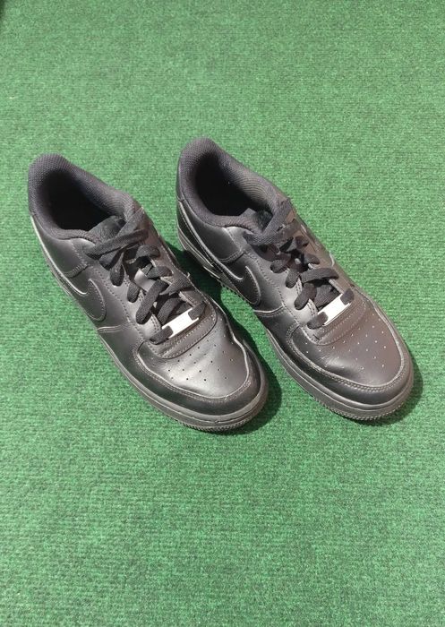 Ténis NIKE Air Force 1 em preto