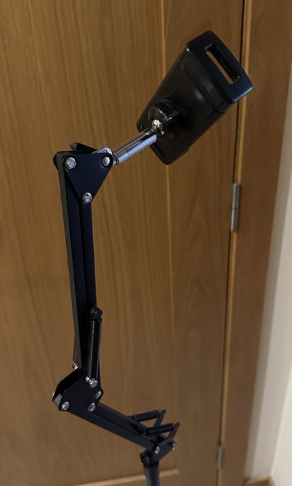 Suporte de Chao para Telemovel Tablet ou smartphone