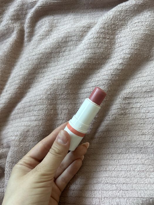 Roz do policzkow w sztyfcie Morphe kolor rosy wishes