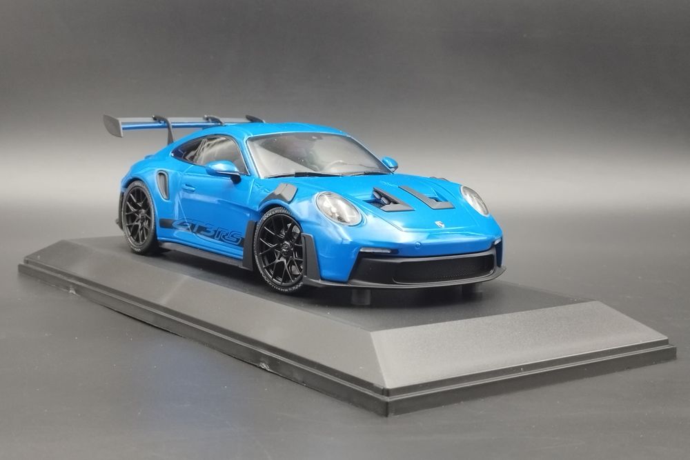 1:18 Porsche 911 992 GT3 RS Blue with Black Wheels & Decor Minichamps