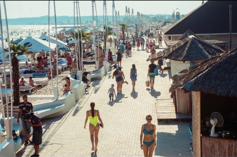 Не мечтай о море — живи у него