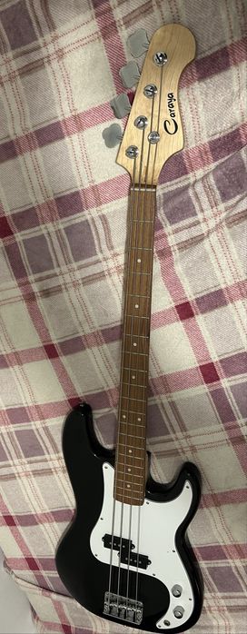 Guitarra elétrica da marca caraya