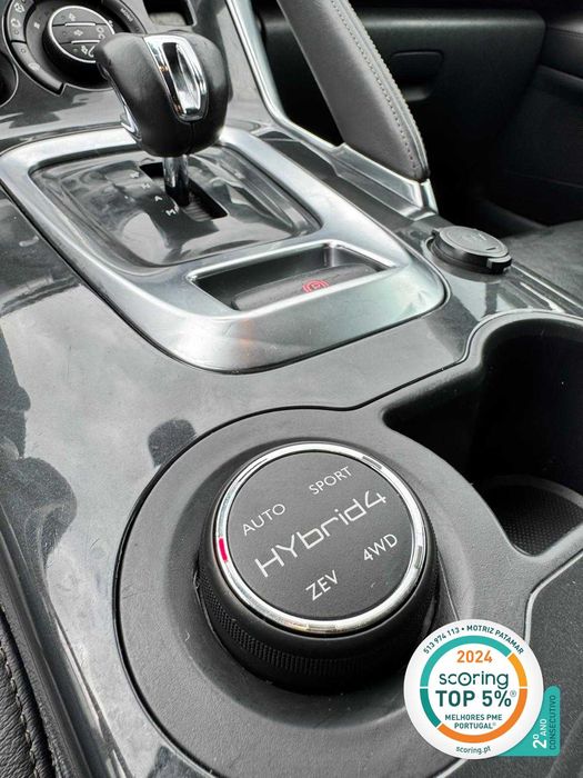 Peugeot 3008 2.0 HDi Hybrid4 163 cv