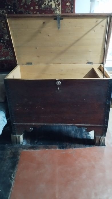Скриня українська стара ,сундук