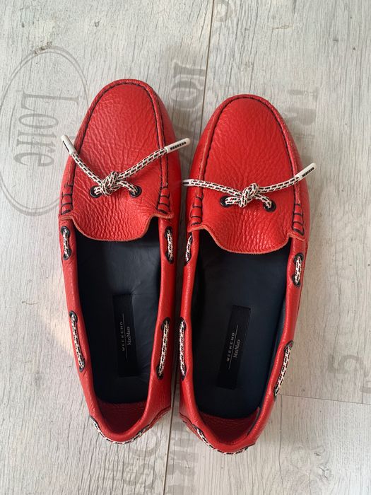 Нові шкіряні мокасини Max Mara