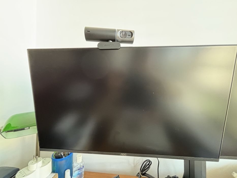 Conjunto 2 monitores e suporte + webcam