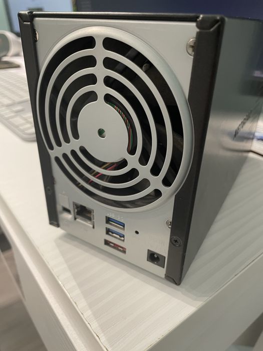 Serwer plików Netgear ReadyNAS 10200