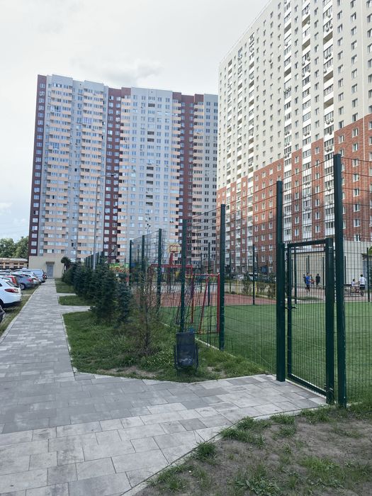 МЕТРО Позняки  10 хв. 1-к 45 м2 в ЖК "Патріотика" МОНОЛІТНИЙ БУДИНОК