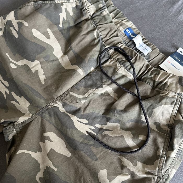 Чоловічі камуфляжні карго-штани Old Navy