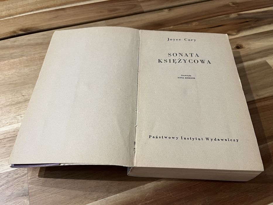 Sonata Księżycowa Joyce Cary