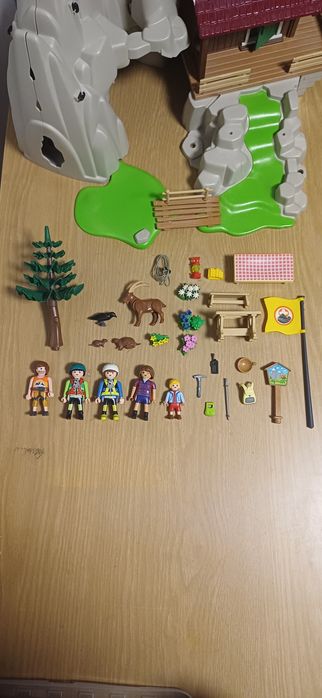 Playmobil chatka w górach
