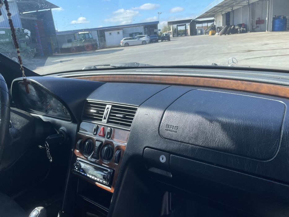 Mercedes benz c220