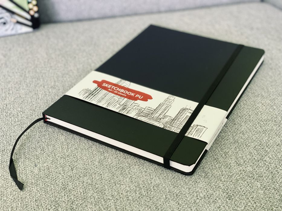 Zestaw do szkicowania rysowania 66 elementow + szkicownik 50 str A4