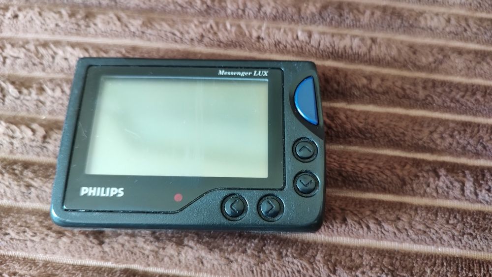 Пейджер , питание 2 ААА