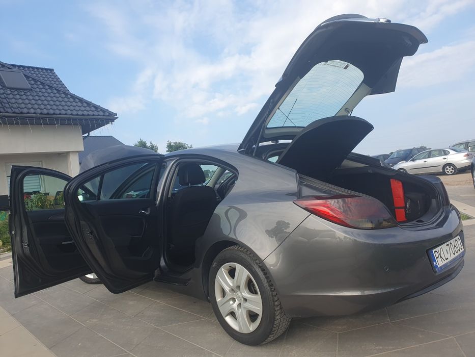 * * OPEL INSIGNIA A * * 2.0CDTi 130KM * * Bardzo Ładny Stan * * Zobacz Koniecznie * *