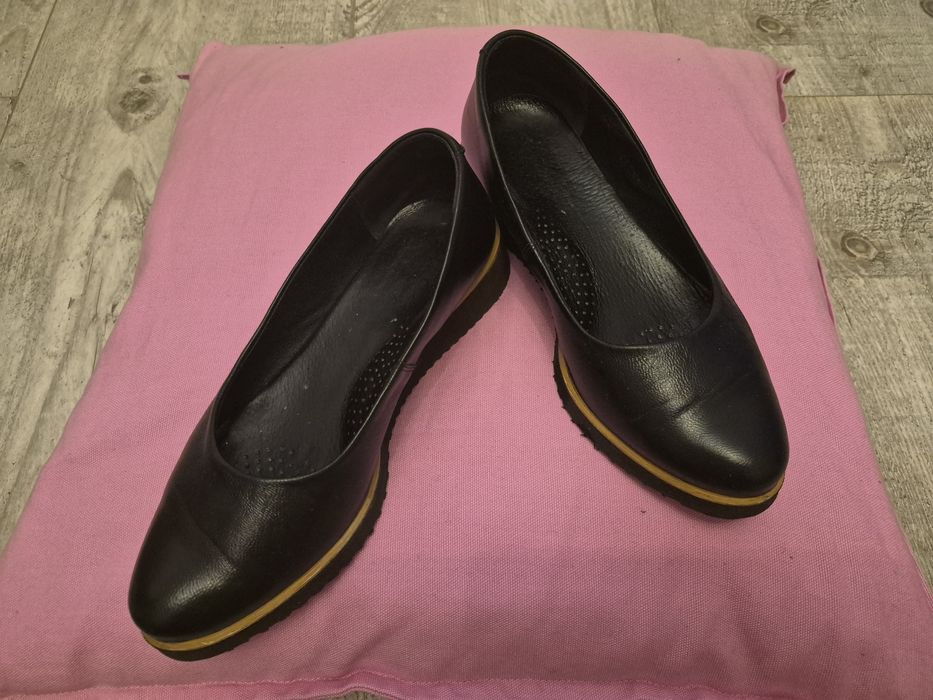 Buty skórzane roz 36 czarne