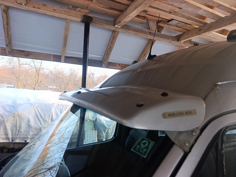 Козирок спрінтер 903