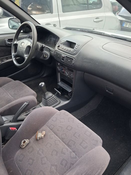 Toyota Corola para peças