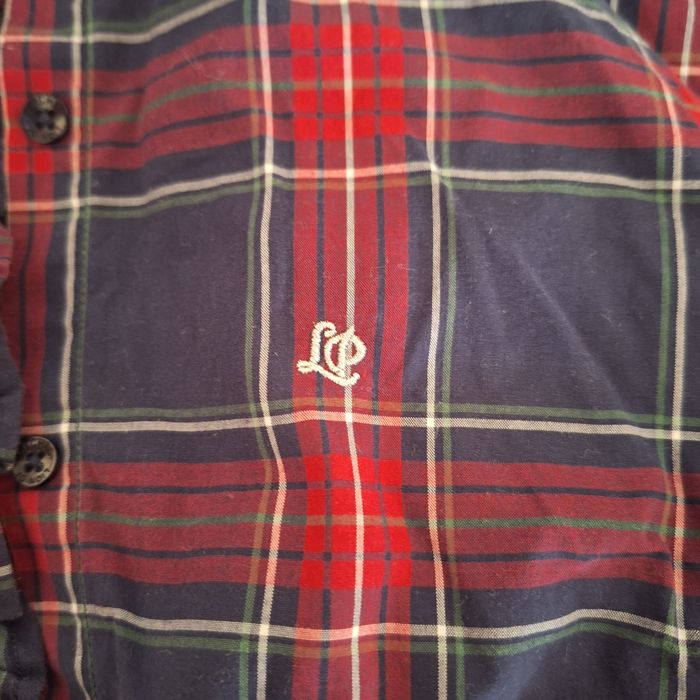 Camisa Menina Lion 7/8 anos..Muito pouco usada