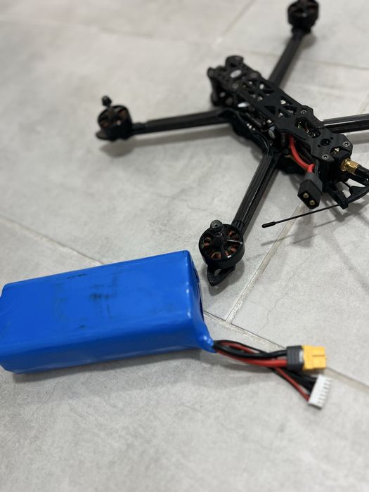 FPV фпв дрон квадрокоптер