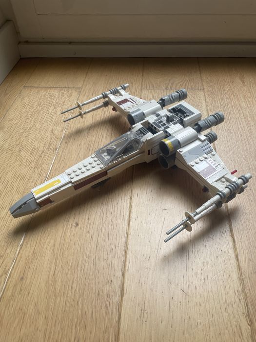 Zestaw lego 75301 xwing