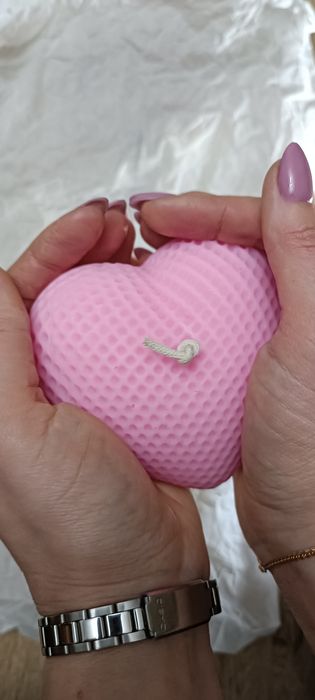 Соєва свічка ручної роботи у формі сердечка варіант для подарунка