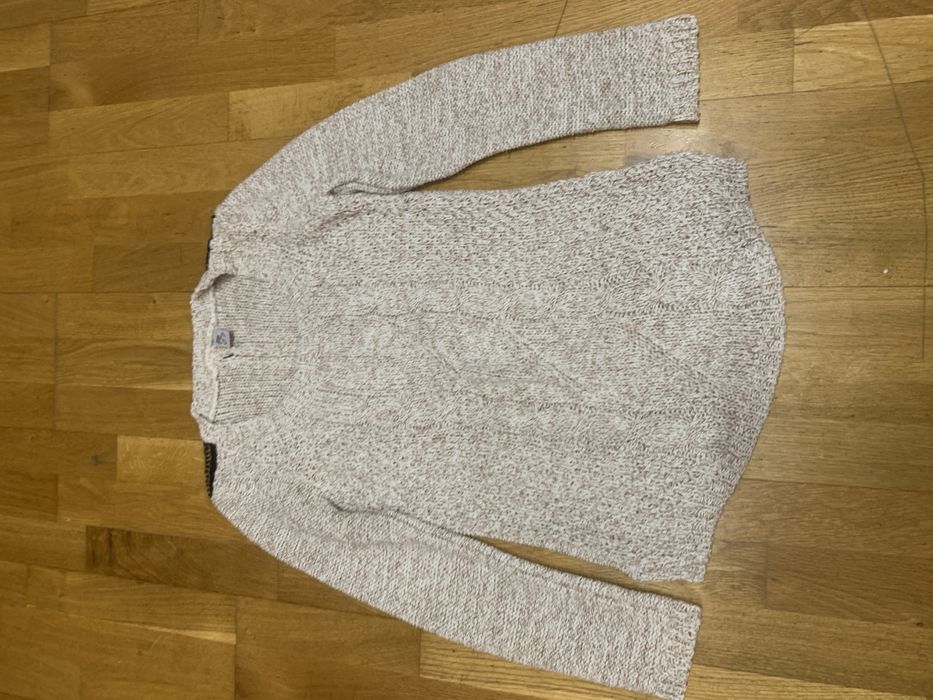 Светр жіночий світло-сірий