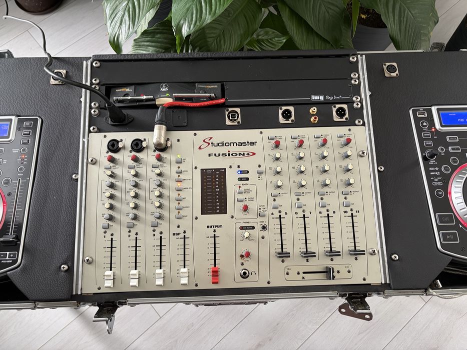 DJ контроллер в проф.кейсе| Numark NDX400 + Studiomaster Fusion