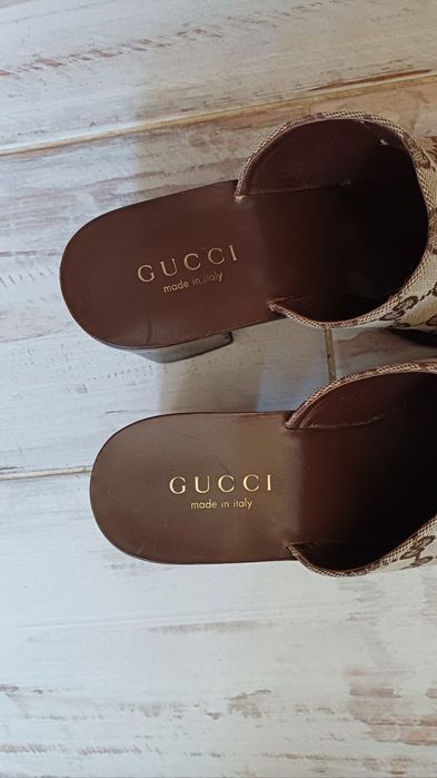 Мюлі GUCCI оригінал 39й, Гуччі мюли, босоножки Гуччи, гучи босоніжки.