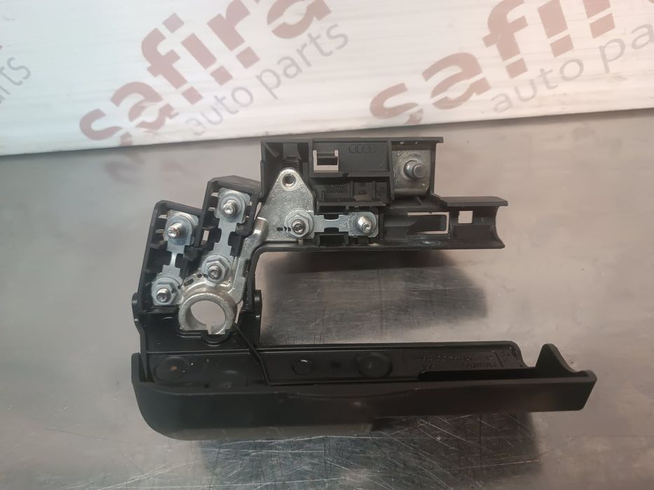 Caixa Fusíveis da Bateria AUDI A4 B8 - KB8J4590