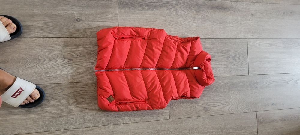 kamizelka Reserved 146 rozmiar kolor czerwony